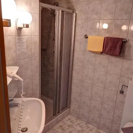 Iris Hotel