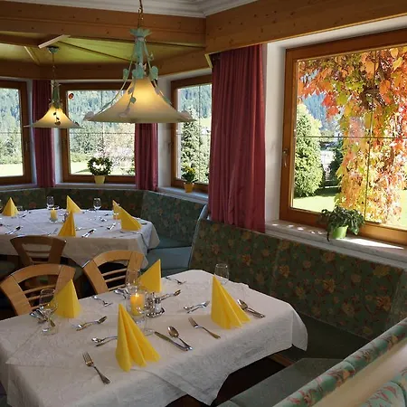 Aparthotel Iris Auffach