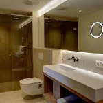 Iris Otel Auffach