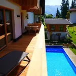 Otel Iris 3*